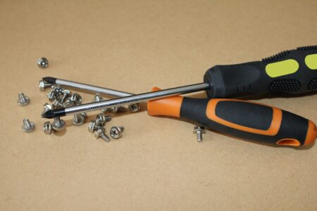 Varaosien tilaaminen korjausta varten: mihin kiinnität huomiota fixpart.fi